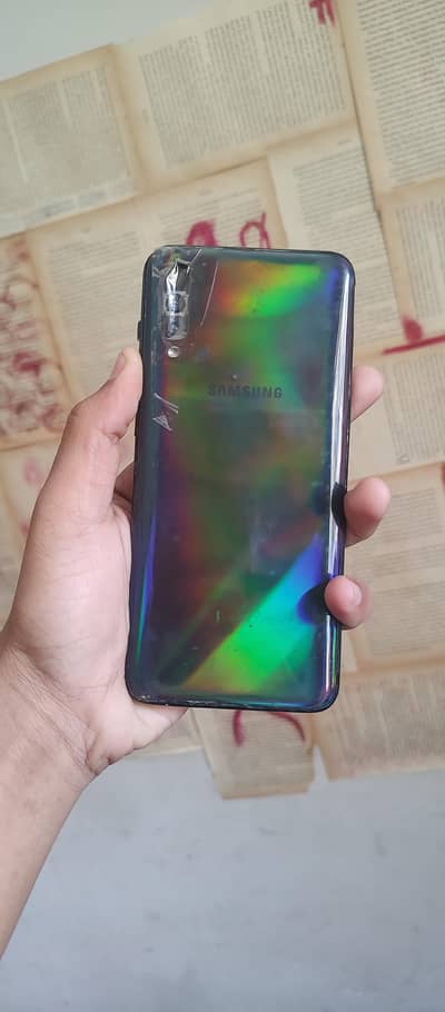 panel lgaya tha mgr off hogya hai KSI trh on hoga bettry change hogi