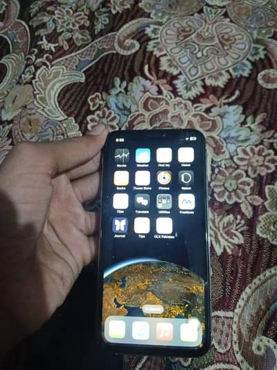 iphone xs working all ok WhatsApp 03270290362