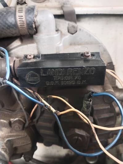 Landi Renzo kit and CNG Cylinder