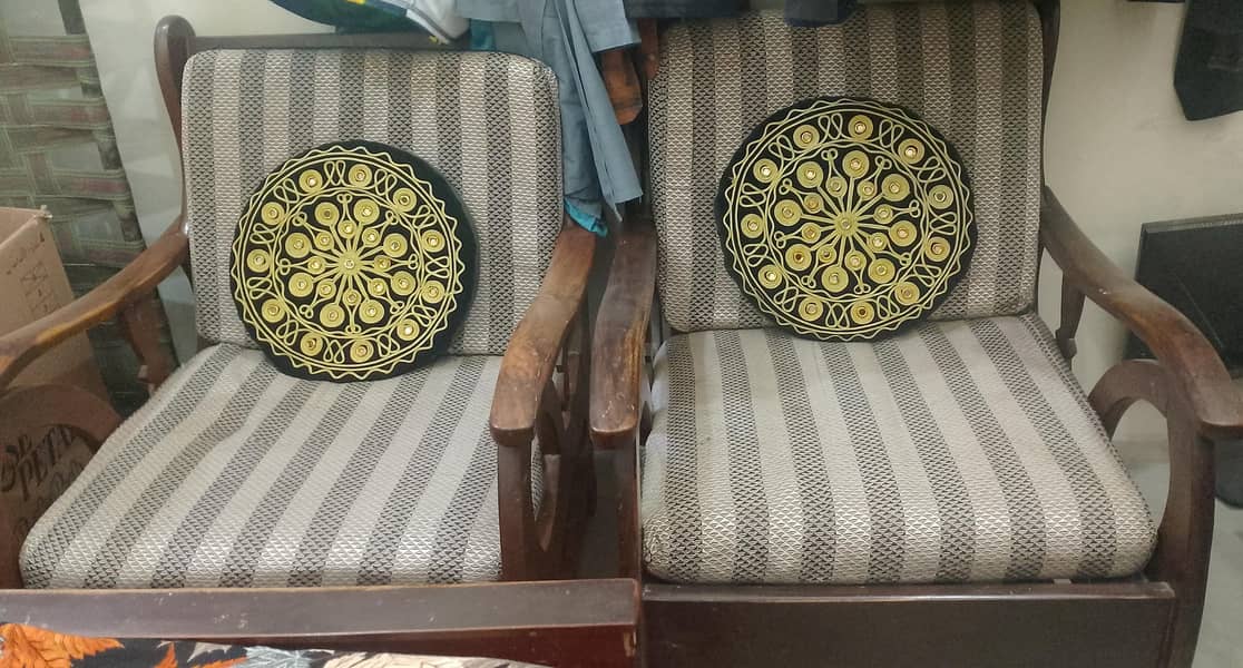 Sofa set with table 1