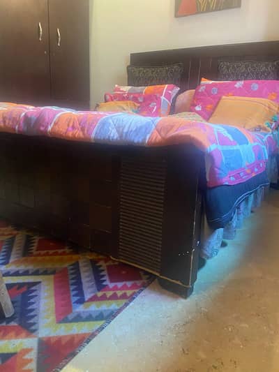 queen size double bed without mattress