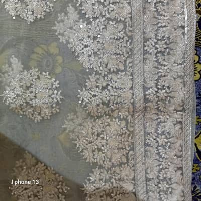 Fancy dress for girls and women  price is negotiable