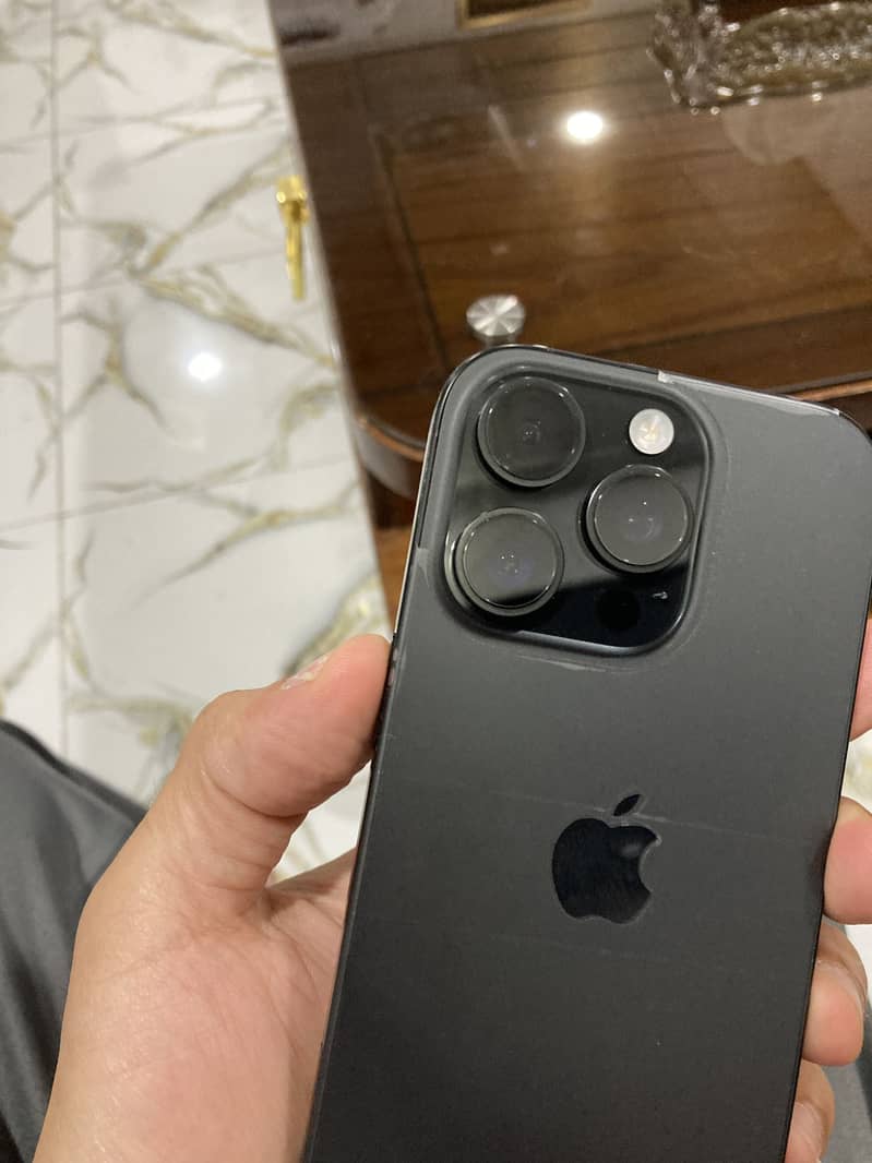 iphone 16 pro 2