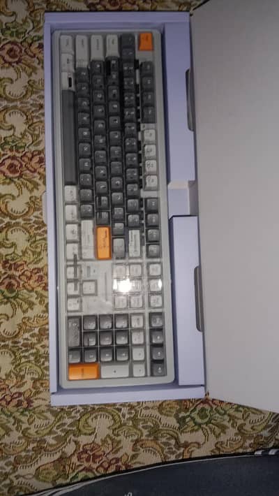 Huawei keychron Q5 pro QMK/VIA wireless  custom mechanic keyboard