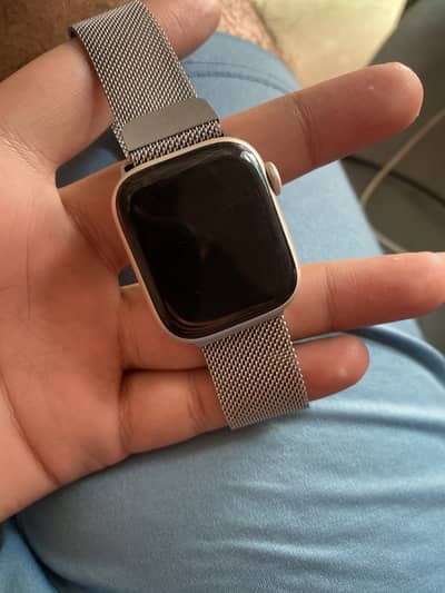 10/10 good condishion series 7 41mm