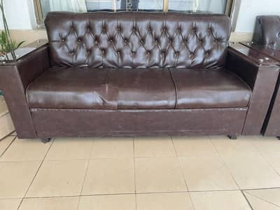 Luxury 3-Seater Leather Sofa, Tufted Back, Solid Build