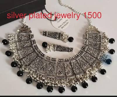 Beautiful Silver Choker With Drop Earrings for All ages Women