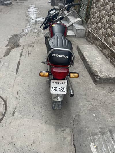 Honda CD 70 dosry num py call na kren Shukriya 03077296855 is py call