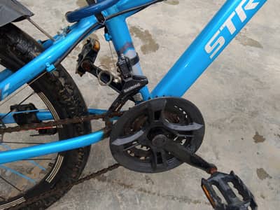 THIS IS NEW CYCLE STRONG COMPANY NEW TYRE