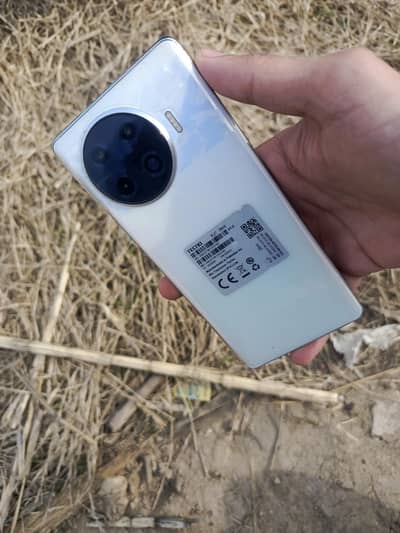 Techno spark 20 pro plus argent sale