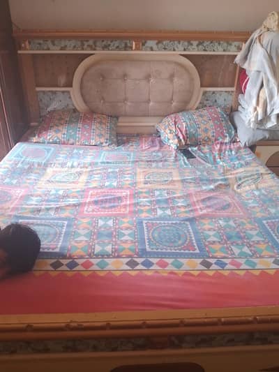 deco wooden full 4 piece furniture