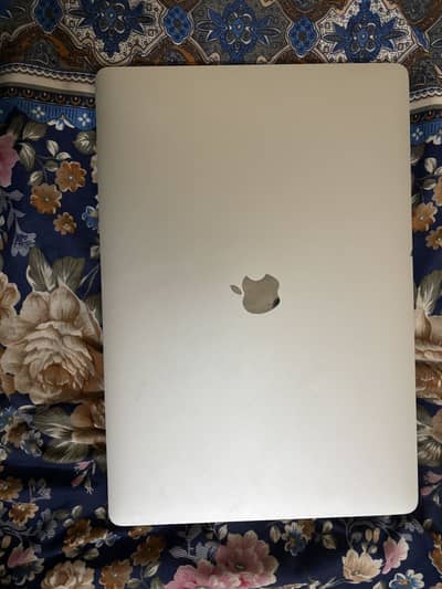 MacBook Pro 2019 32gb 512gb