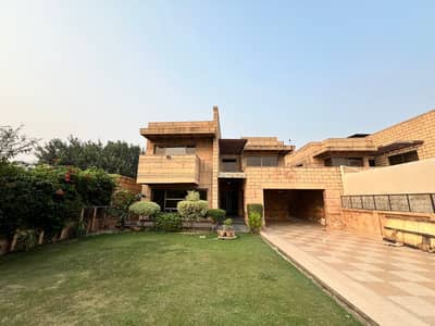 Vip 33 Marla Luxury Non Furnished House For Rent Available In Bahria Town Lahore