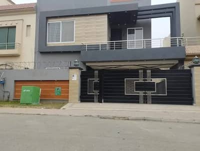 Vip 10 Marla Luxury Non Furnished House Available For Rent In Bahria Town Lahore