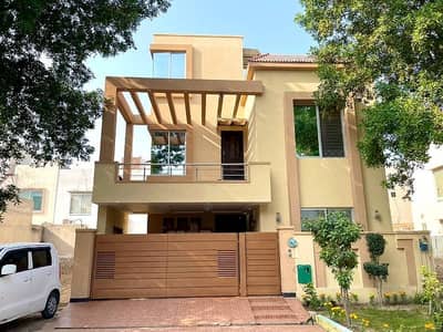 Vip 08 Marla Luxury Non Furnished House Available For Rent In Bahria Town Lahore