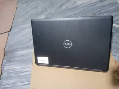 Dell latitude e5570 core i5-6 generation 8 gb ram dd4 256 gb SSD.