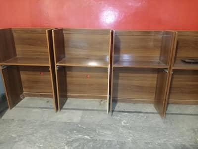 Computer Trables are available 30 pieces at cheap price