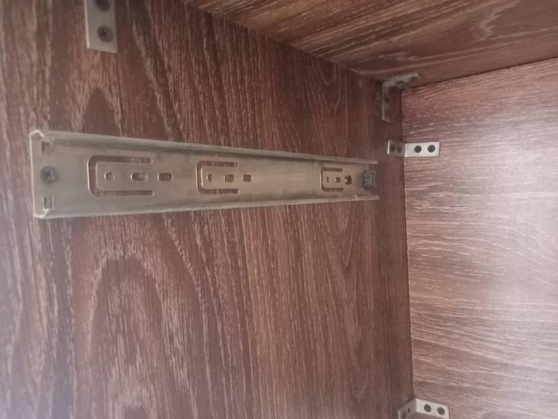 High Quality Study / Office / Computer Table - 9/10 Condition 7