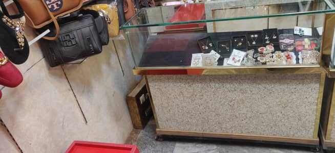 glass counter for jewelry