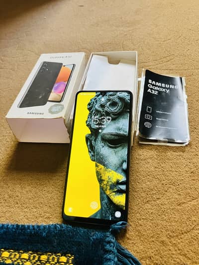 Samsung galaxy a32 with completed box charger 6/128