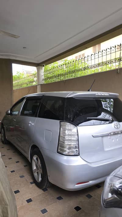 Toyota Wish 1.8