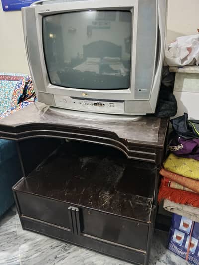 LG CRT TV With Trolley - Excellet Condition