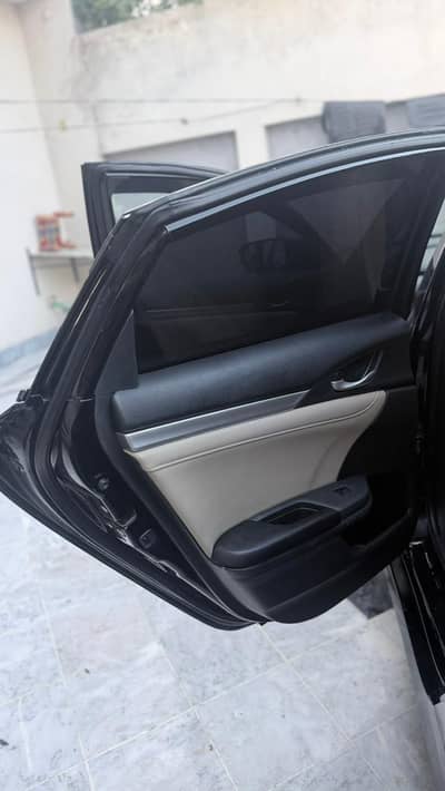 ہونڈا سیوک 2021 ماڈل ہے گاڑی الو کی وجہ سے ڈرائی ڈینٹ بھی نکلے ہوئے