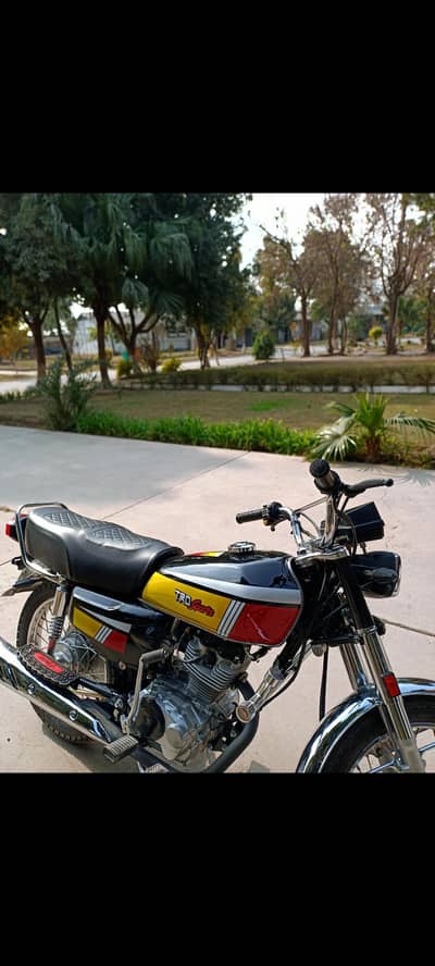 cg Honda 125 brand new condition double saman