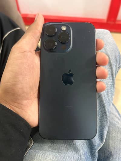 Iphone 15 pro max with box