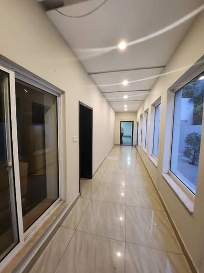 10000 Sqft Super Executive Luxurious Corporate Office Building In Gulberg Lahore