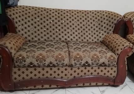 5 Seater Sofa Set At Reasonable Cost