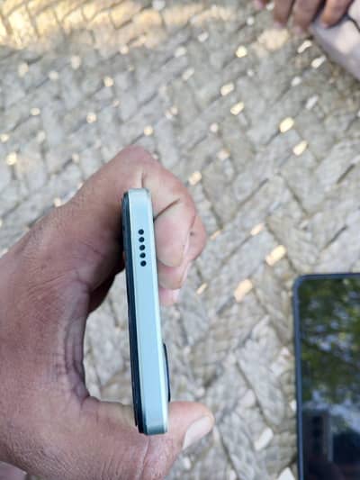 original charger ni ha baqii ok ha