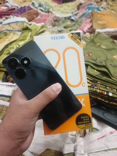 Tecno spark 20c