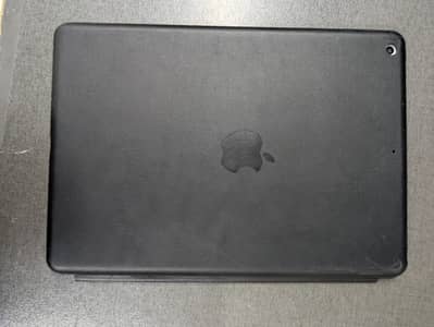 Ipad 7th Generation with Cover  64 GB dead