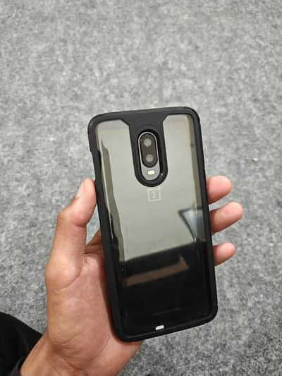 One plus 6T.  8gb/ 128gb