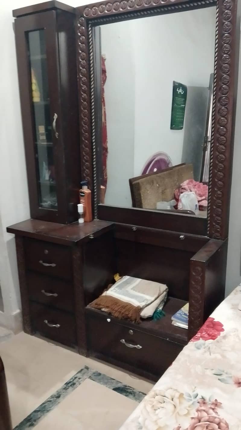 Bed set and dressing table side bed table 1