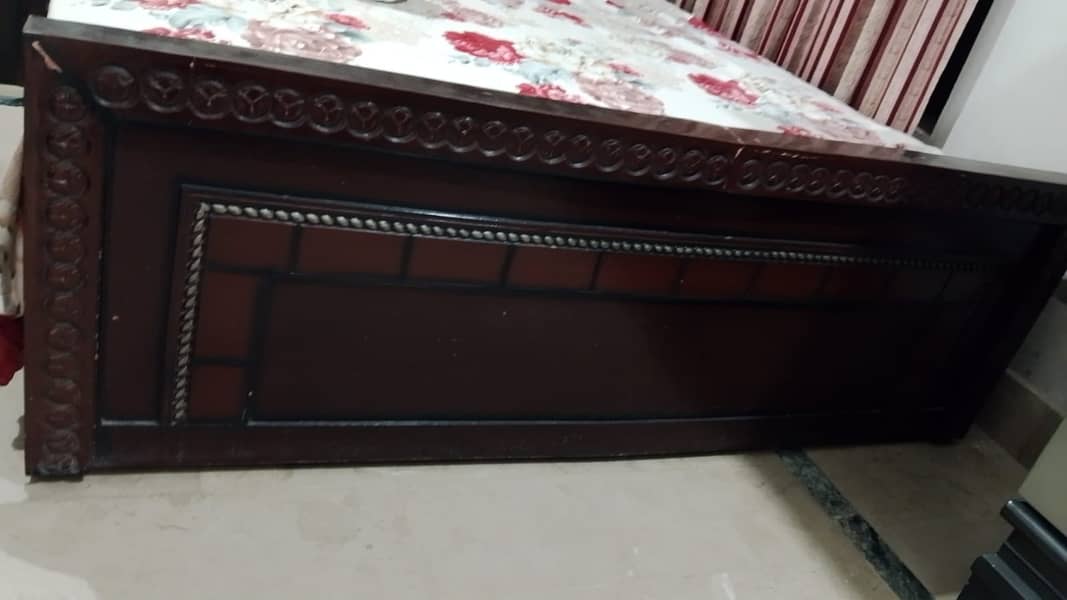Bed set and dressing table side bed table 3
