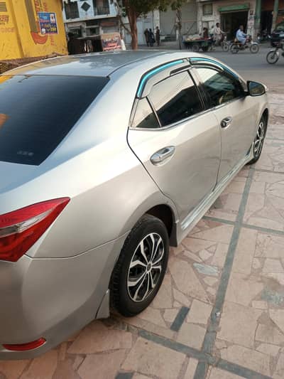 Toyota Corolla Gli 2014 Lahore register