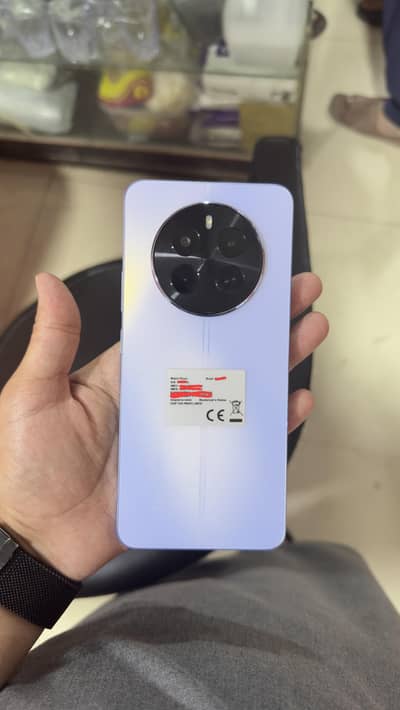 Realme 12