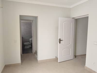 I SELL 5MARLA BRAND NEW HOUSE IN BAHRIA ORCHARD LAHORE