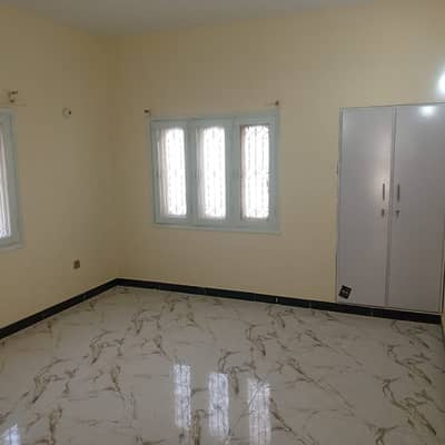 Upper Portion For rent In Gulshan-e-Iqbal - Block 5 Karachi