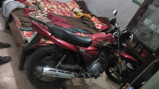 YAMAHA YBZ125 DX YB125Z DX 03048779805 BRAND NEW CONDITION