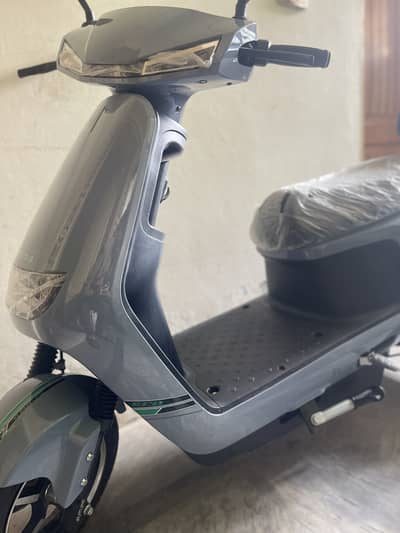 3 Wheel YJ Electric scooter 650W 2026 Model