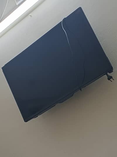 LCD 32 inch for sale