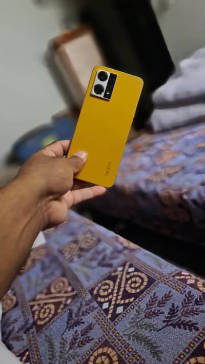 opp f21 pro for sale in excellent condition