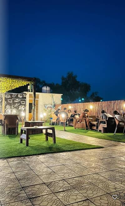 Need 2 chef+helper For fast food cafe in comercial market