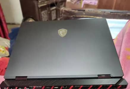 MSI Raider 18 Ai Ultra 9 285HX Rtx 5090 24 GB