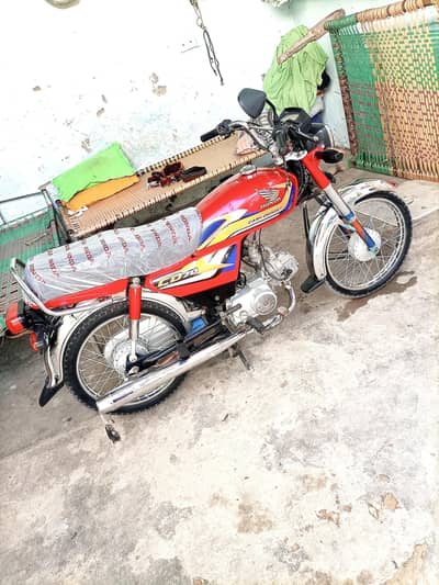 Honda CD 70 2025 model. (03231380320)