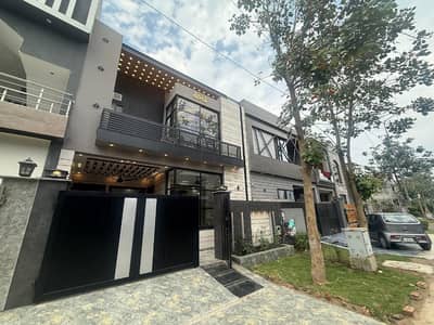 Ideal On Excellent Location 5 Marla House has landed on market in Park View City - Tulip Extension Block, Lahore