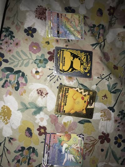 4 Secret rare Pokémon cards for collection